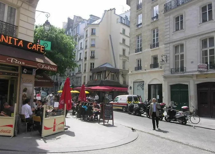 Soho Center/marais/pompidou/louvre アパート